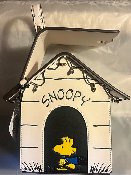 kate spade Handbags - Kate Spade X Peanuts 3-D Crossbody NWT